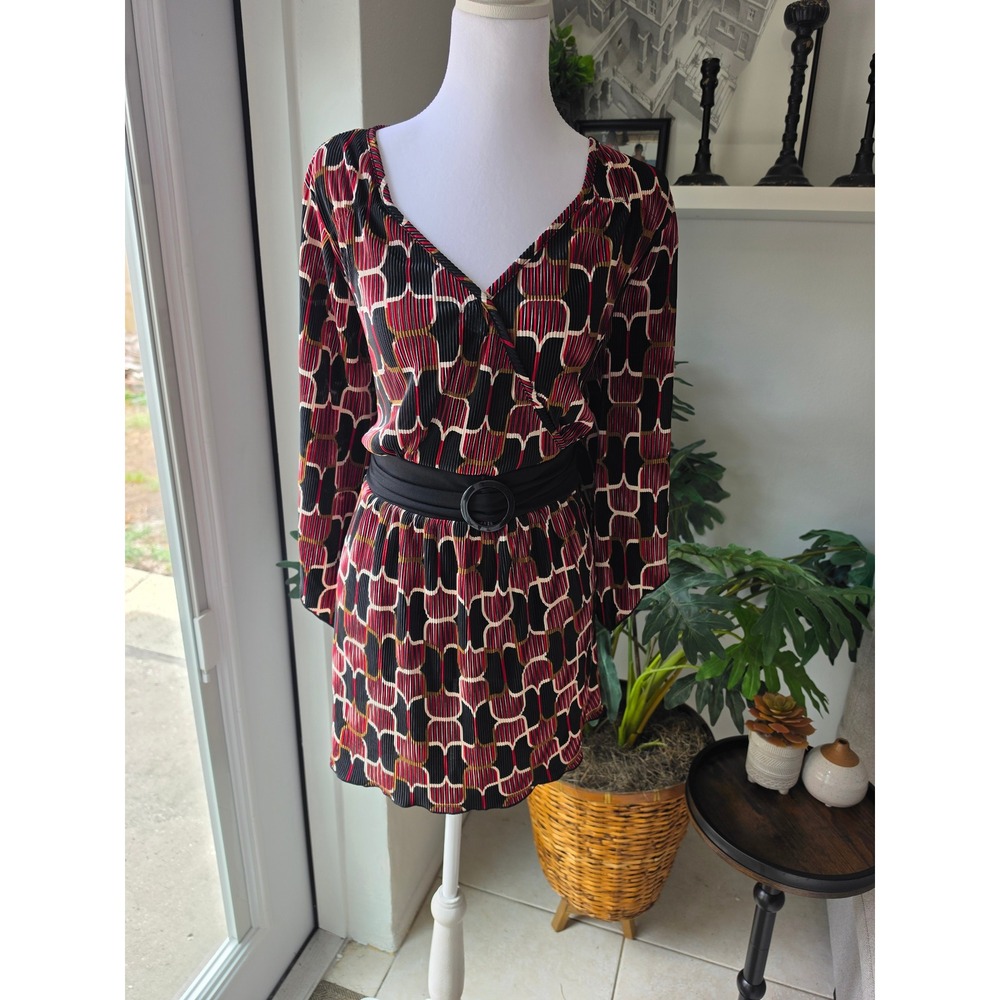 J.T.B. Woman Geometric Pleated Bell Sleeve Tunic Mini Dress Red Black 1X